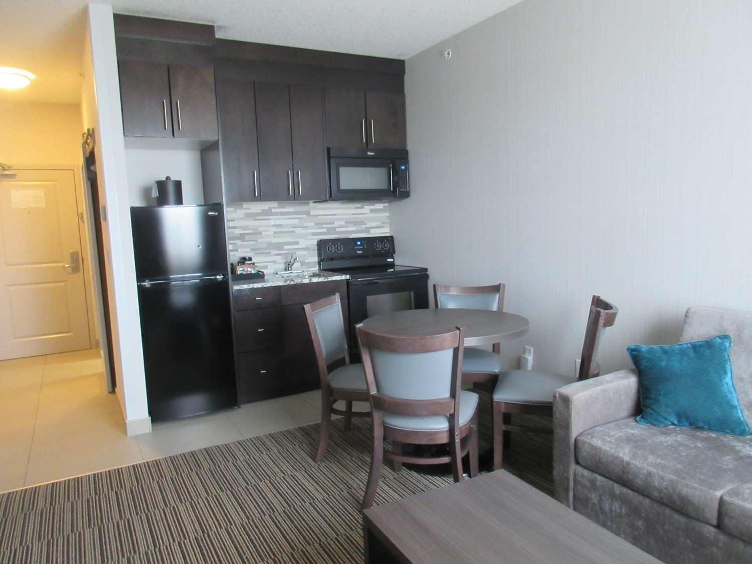 Best Western Plus Airdrie Gateway Zewnętrze zdjęcie